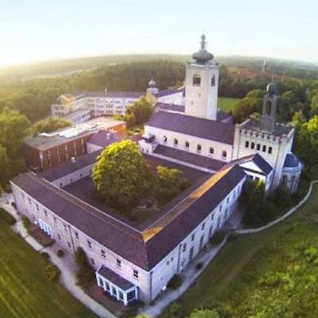 אמרספוט Leerhotel Het Klooster מראה חיצוני תמונה